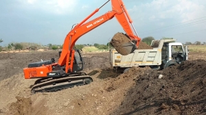 Excavator on rent in india at cheapest charge